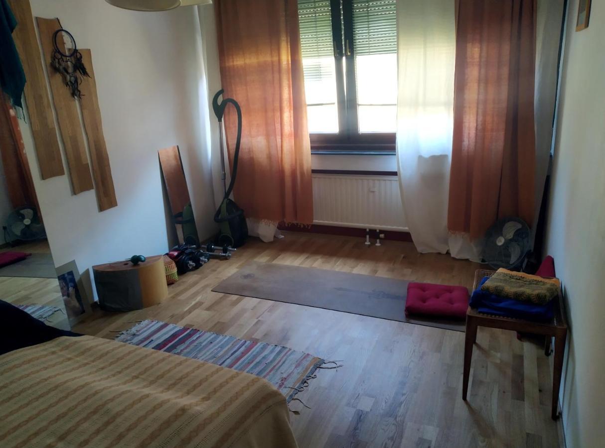 Nettes Apartment Im 14Ten Bezirk In Wien Екстериор снимка